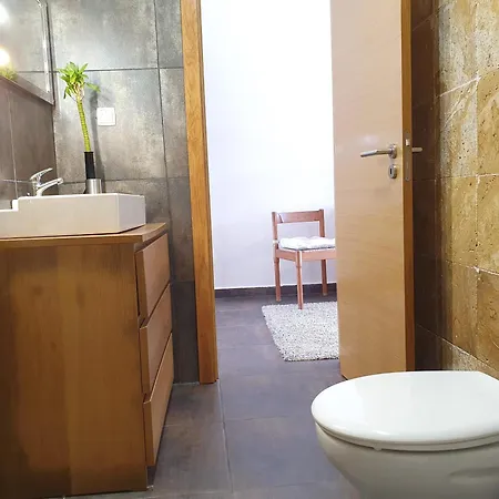 Moradia Familiar Piscina 5min By Host-point Semesterbostad Charneca (Setubal)