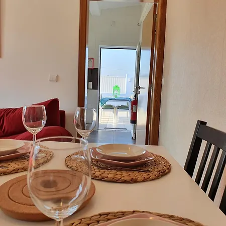 Moradia Familiar Piscina 5min By Host-point Semesterbostad Charneca (Setubal)