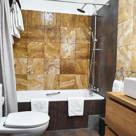 Moradia Familiar Piscina 5min By Host-point 펜션 *