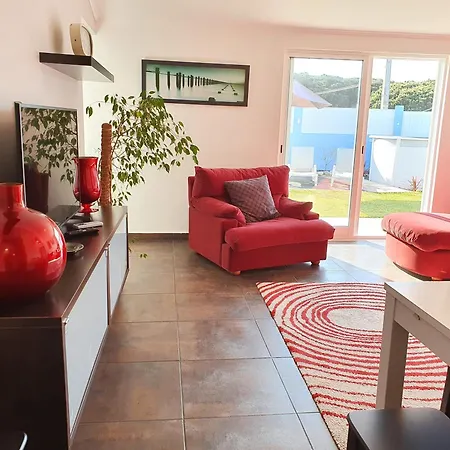 Moradia Familiar Piscina 5min By Host-point Holiday home Charneca (Setubal)